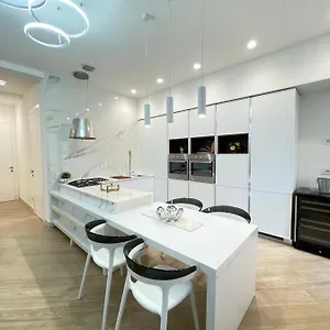 appartamento-di-lusso-a-300-mt-arena-verona.hotelinveneto.com/